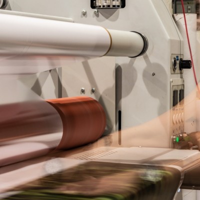 LAMINADO MONOMERICO EN FRIO BRILLO